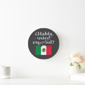 Sprichst du Spanisch? Auf Spanisch. Flag Runde Wanduhr (Zuhause)
