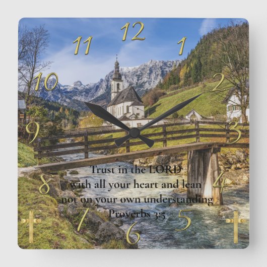 Sprichwort 3:5 Kirche in der Nähe des Berges Quadratische Wanduhr (Vorderseite)