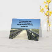 Sprichwörter 20:7 Der rechtschaffene Mann geht in Karte (Gelbe Blume)