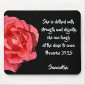 Sprichwörter 31:25 Rote Rose Bibel Verse Custom Mousepad (Vorne)