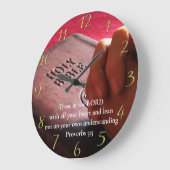 Sprichwörter 3:5 heilige Bibel mit Händen Große Wanduhr (Winkel)