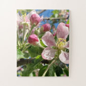 Spring Apple Blossoms Puzzle (Vertikal)