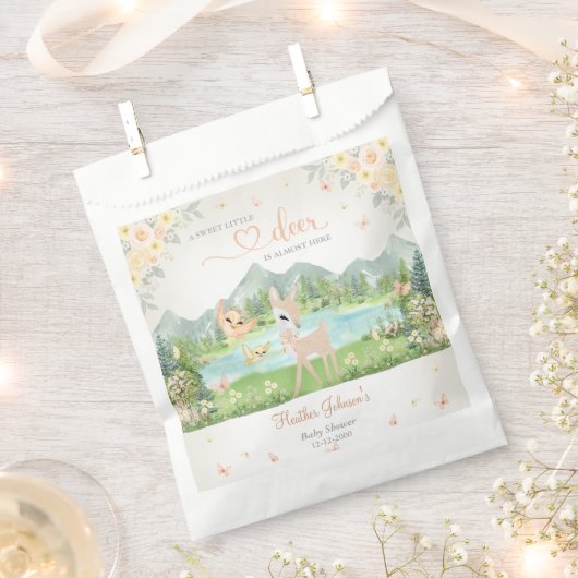 Spring Bloom and Butterflies Deer Baby Shower  Geschenktütchen (Ausgeschnitten)