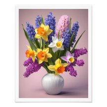 Spring Bouquet von Daffodils Hyacinths White Vase