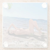 Spring Break Girl Lying on Sandy Beach Glasuntersetzer (Rückseite)