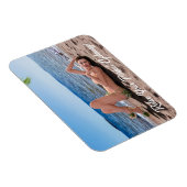 Spring Break Girl Lying on Sandy Beach Magnet (Rechte Seite)