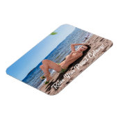 Spring Break Girl Lying on Sandy Beach Magnet (Linke Seite)