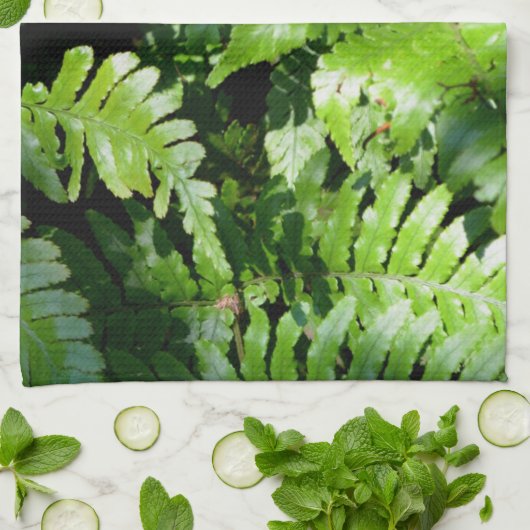 Spring Green Ferns Geschirrtuch (Gefaltet)