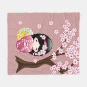 Spring Kokeshi Doll - Niedliches japanisches Geish Fleecedecke (Vorderseite (Horizontal))