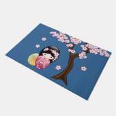 Spring Kokeshi Doll - Niedliches japanisches Geish Fußmatte (Schrägansicht)