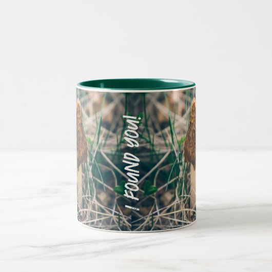 Spring Morel Mushroom Zweifarbige Tasse (Mittel)