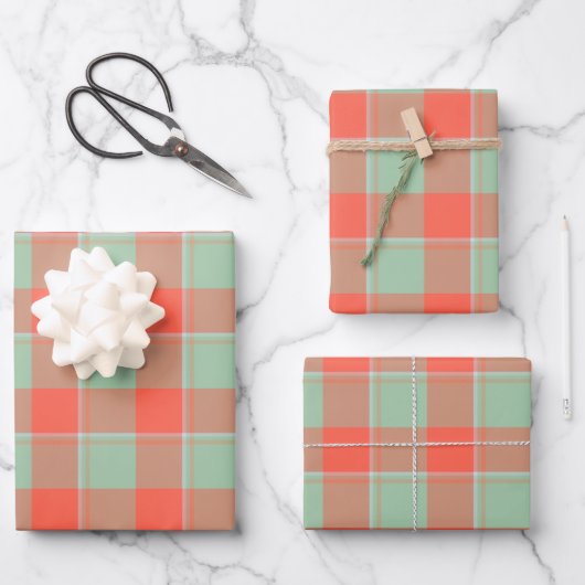Spring Rain and Persimmon Plaid Green Apricot Geschenkpapier Set (Vorderseite)