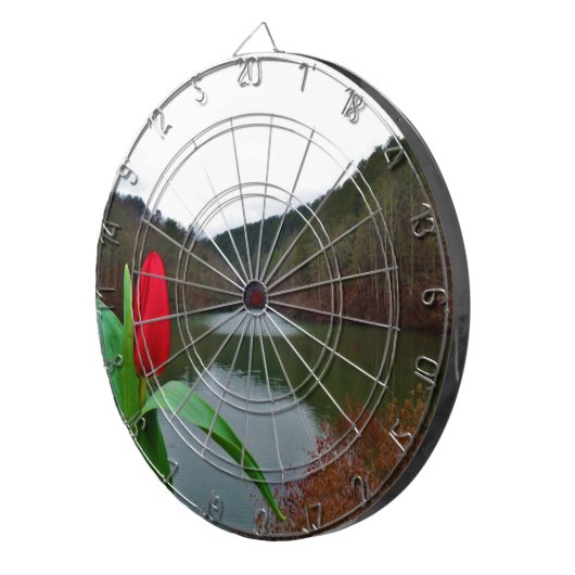 Spring Red Tulip at Lake Arrowhead Dartscheibe (Vorderseite rechts)