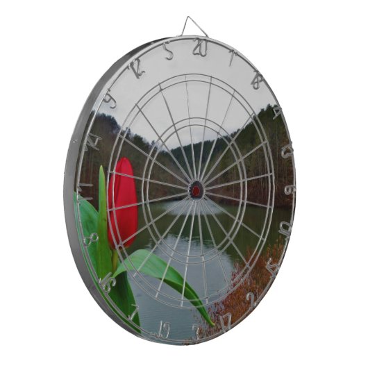 Spring Red Tulip at Lake Arrowhead Dartscheibe (Vorderseite Links)