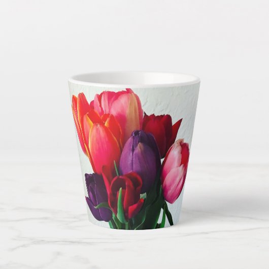 Spring Tulip Bouquet Milchtasse (Vorderseite)