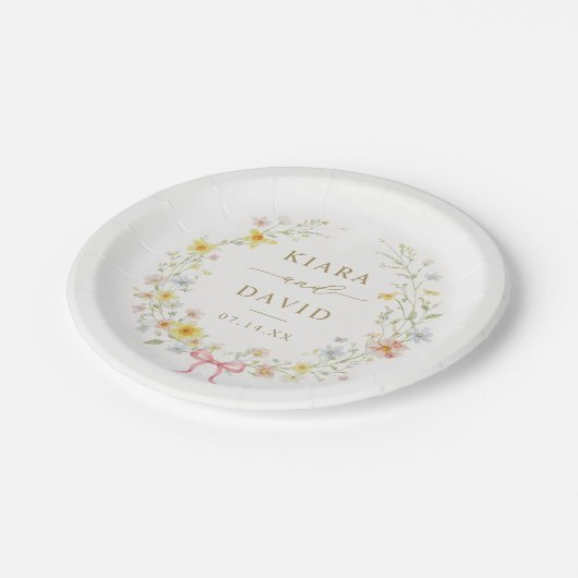 Spring Wildflower Meadow Garden Wedding Pappteller (Schrägansicht)