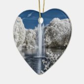 Springbrunnen in Infrarot Keramik Ornament (Links)