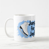Springen Sie für Freude-Blau-Skate Kaffeetasse (Links)