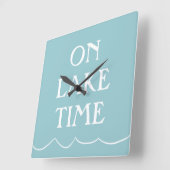 Springen Sie in den See Quadratische Wanduhr (Winkel)