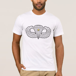 Springen Sie Kampf-Stern-T-Shirt der Flügel-w T-Shirt