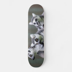 SPRINGENDE LEMUREN SKATEBOARD