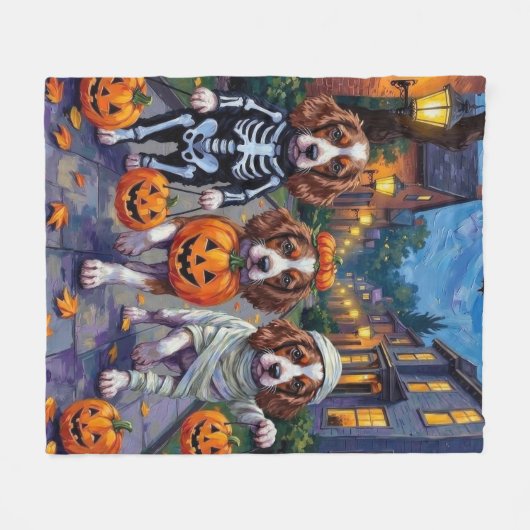 Springer Spaniel Dogs In Halloween Costumes Fleecedecke (Vorderseite (Horizontal))
