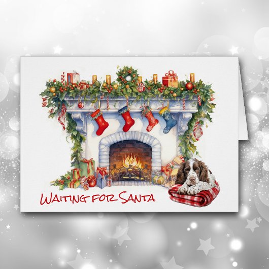 Springer Spaniel Hund warten auf Santa Fireplace