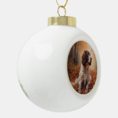 Springer Spaniel im Herbst Leaves Fall Inspiriert Keramik Kugel-Ornament (Links)