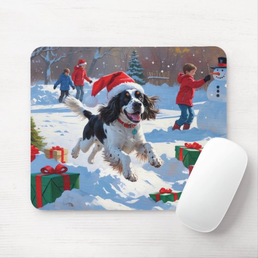Springer Spaniel Running Snow mit Weihnachtshut Mousepad (Mit Mouse)