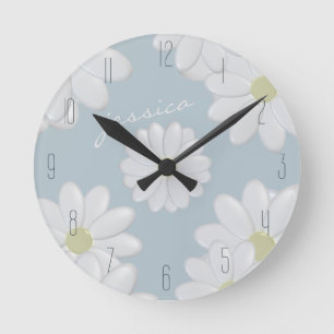 Springtime Daisies Blue Modern Floral Daisy Clock Runde Wanduhr