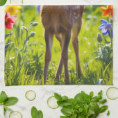 Springtime Fawn Geschirrtuch (Gefaltet)