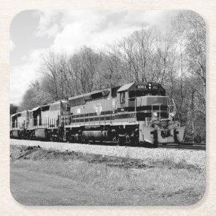 Springtime Train B&W Rechteckiger Pappuntersetzer