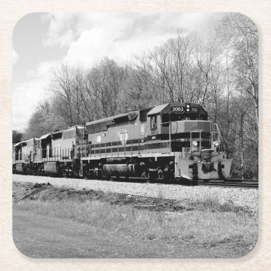 Springtime Train B&W Rechteckiger Pappuntersetzer (Vorderseite)