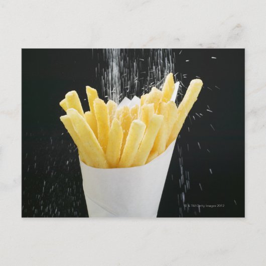 Sprinklensalz auf Pommes frites in Papierzapfen Postkarte (Vorderseite)