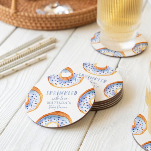 Sprinkler mit Liebe-Rosa-Donut-Babydusche Runder Pappuntersetzer