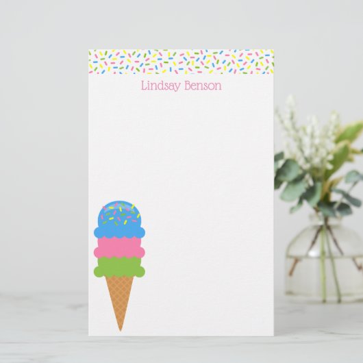 Sprinkles Ice Creme Cone Personalisiertes Geschirr Briefpapier (Stehend Vorderseite)