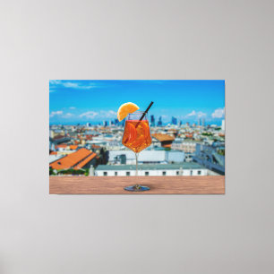 Spritz Cocktail auf einem Tisch mit Blick auf Mail Leinwanddruck