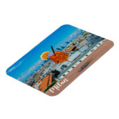 Spritz Cocktail auf einem Tisch mit Blick auf Mail Magnet (Linke Seite)