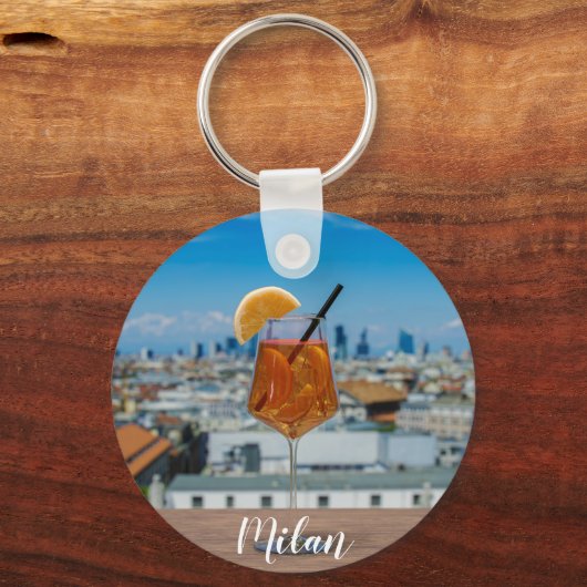 Spritz cocktail on a table with view of Milan Schlüsselanhänger (Vorderseite)