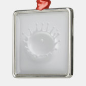 Spritzen von Milch Ornament Aus Metall (Links)