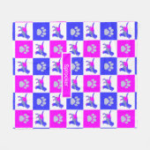 Sprocker Spaniel Dog & Paw Print Hot Pink und Blue Fleecedecke (Vorderseite (Horizontal))