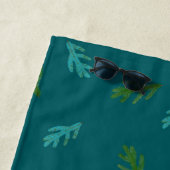 Spruce Twigs - Auf einem Wald Strandtuch (Beispiel)