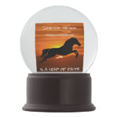 "Sprung des Glaubens" Zitat u. Pferd, die am Schneekugel (Vorderseite)