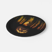 Spuk Forest Halloween Pappteller (Schrägansicht)