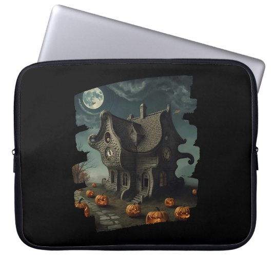Spuk Halloween House mit Pumpkins und Vollmond Laptopschutzhülle (Vorderseite)