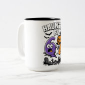 Spuk von 67 - Beängstigend Ghost und Pumpkin Hallo Zweifarbige Tasse (Vorderseite Links)