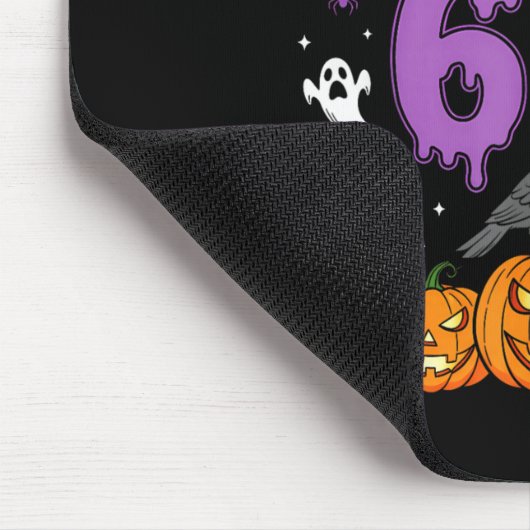 Spuk von 67 lustigen Halloween Nobelkostümsmeme Mousepad (Ecke)