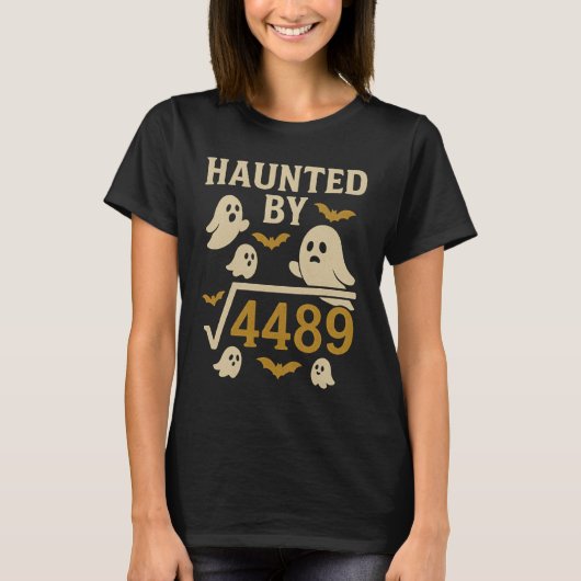 Spuk von Artikel 4489 Funny Halloween Mathe T-Shirt (Vorderseite)