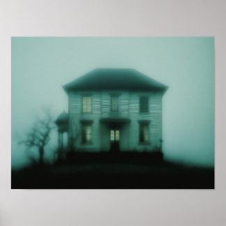 Spukvilla im viktorianischen Stil - Nebeliger atmo Poster