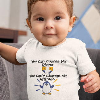 Spunky Pinguin mit Attitude Baby Bodysuit Strampler
